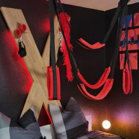 Le Coin Des Desirs Bdsm Lejlighed Strasbourg Eksteriør billede