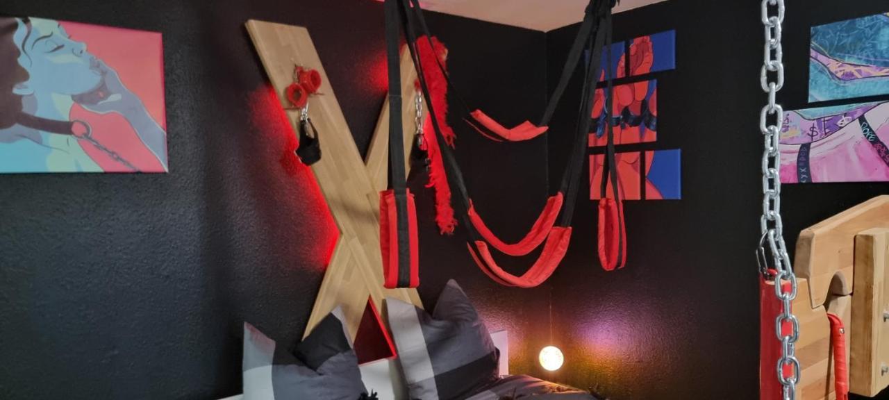 Le Coin Des Desirs Bdsm Lejlighed Strasbourg Eksteriør billede